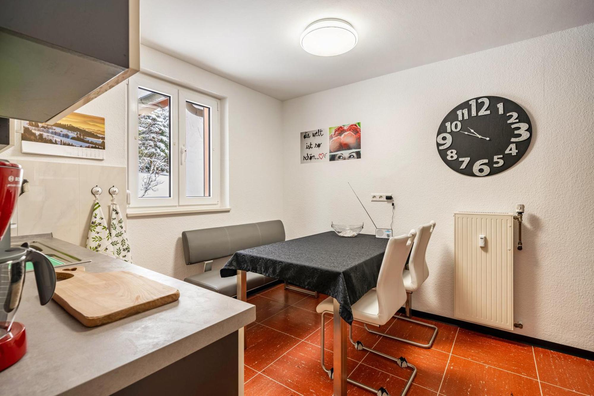 Haus Marianne Schmelzle Apartment ฟรอยเดนชตัดท์ ภายนอก รูปภาพ